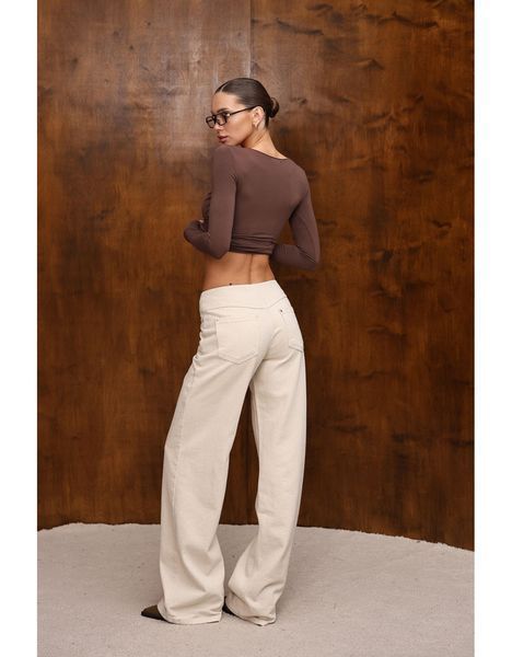 BUTTONS Jeans
