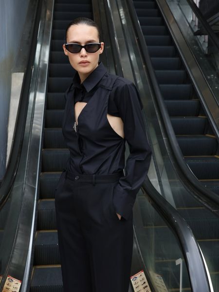 Cotton shirt with an unconventional cut